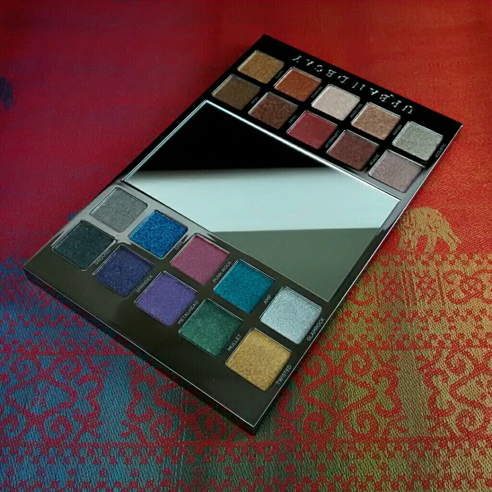 Urban Decay Heavy Metals Palette - Picture 5 of 6